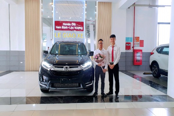 Hình ảnh bàn giao xe trong tháng 5